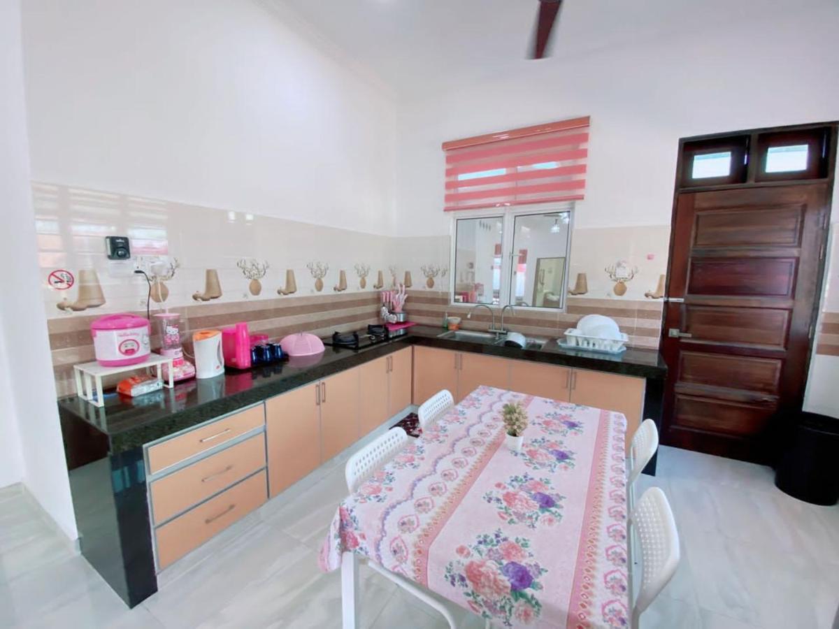 Hellokitty House - Unit 1 Βίλα Κουάλα Τερενγκάνου Εξωτερικό φωτογραφία