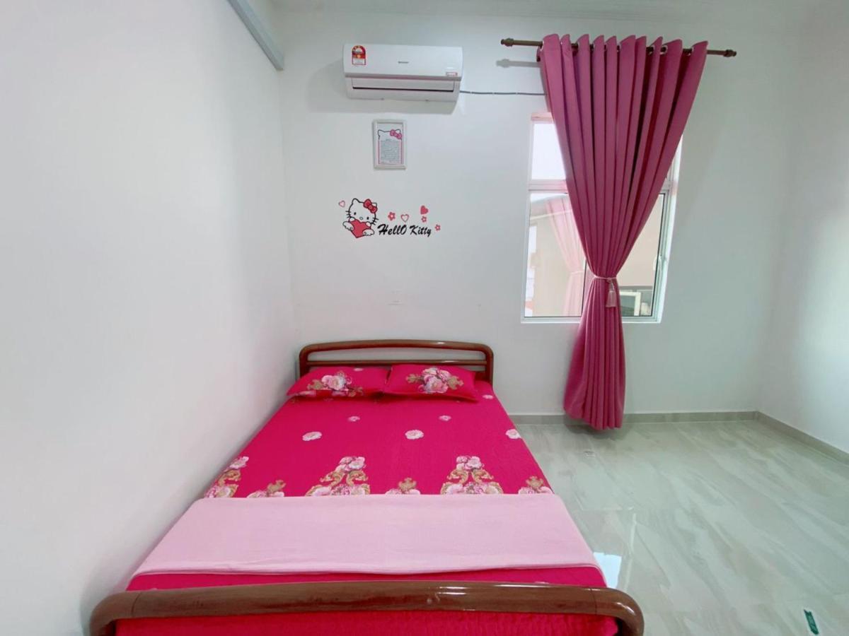 Hellokitty House - Unit 1 Βίλα Κουάλα Τερενγκάνου Εξωτερικό φωτογραφία