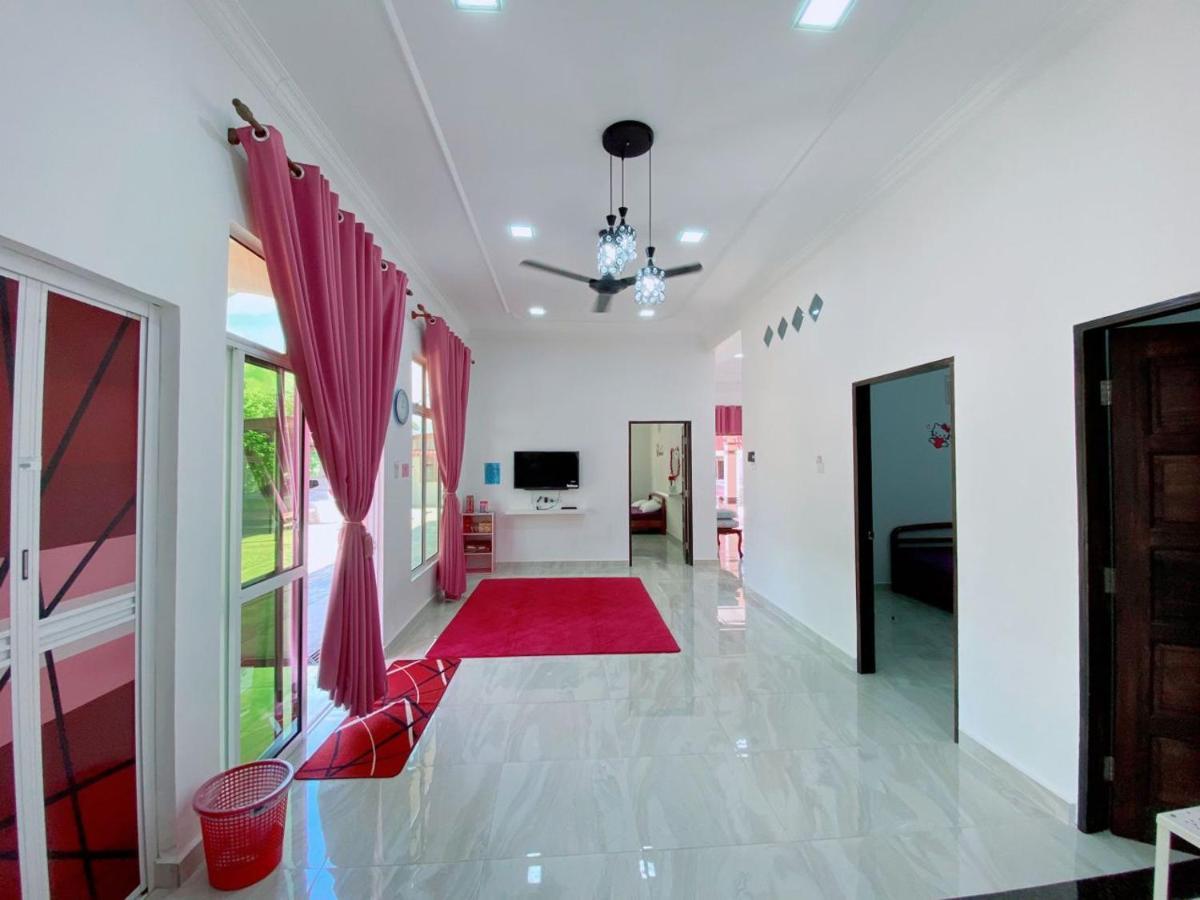 Hellokitty House - Unit 1 Βίλα Κουάλα Τερενγκάνου Εξωτερικό φωτογραφία