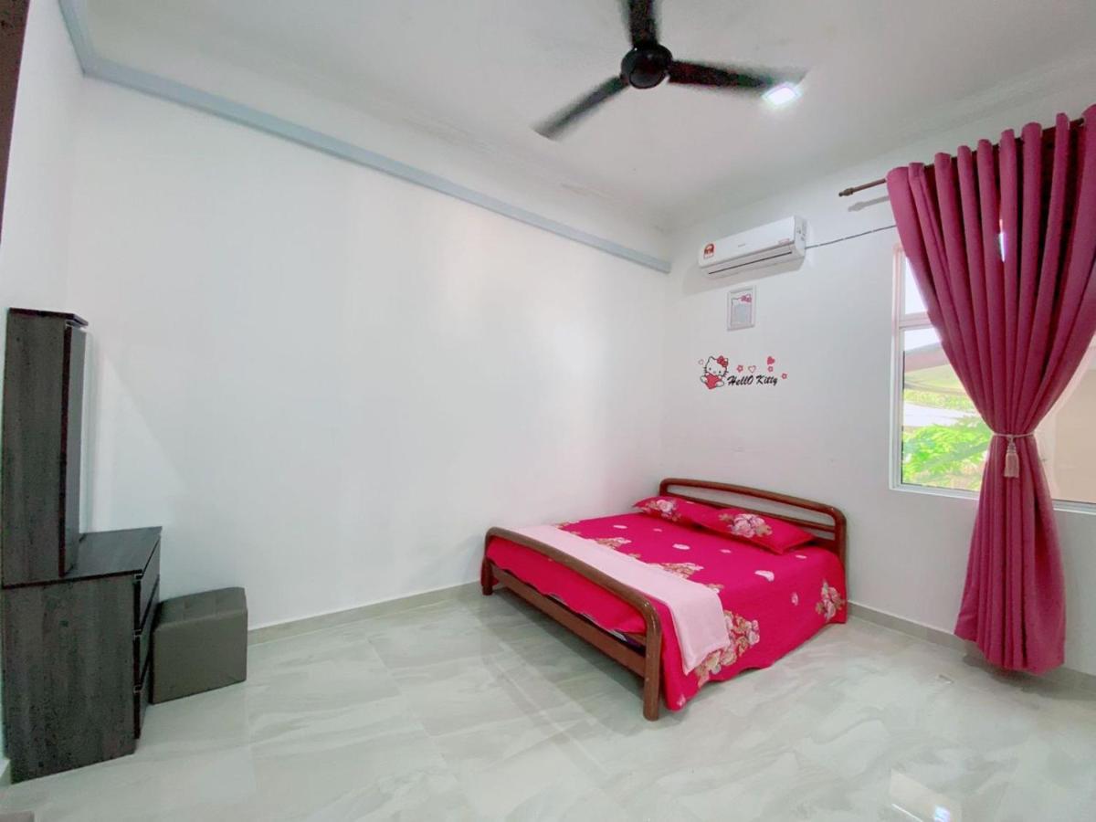Hellokitty House - Unit 1 Βίλα Κουάλα Τερενγκάνου Εξωτερικό φωτογραφία