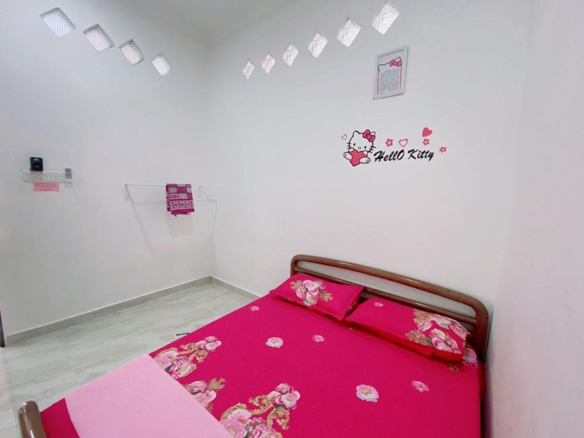 Hellokitty House - Unit 1 Βίλα Κουάλα Τερενγκάνου Εξωτερικό φωτογραφία