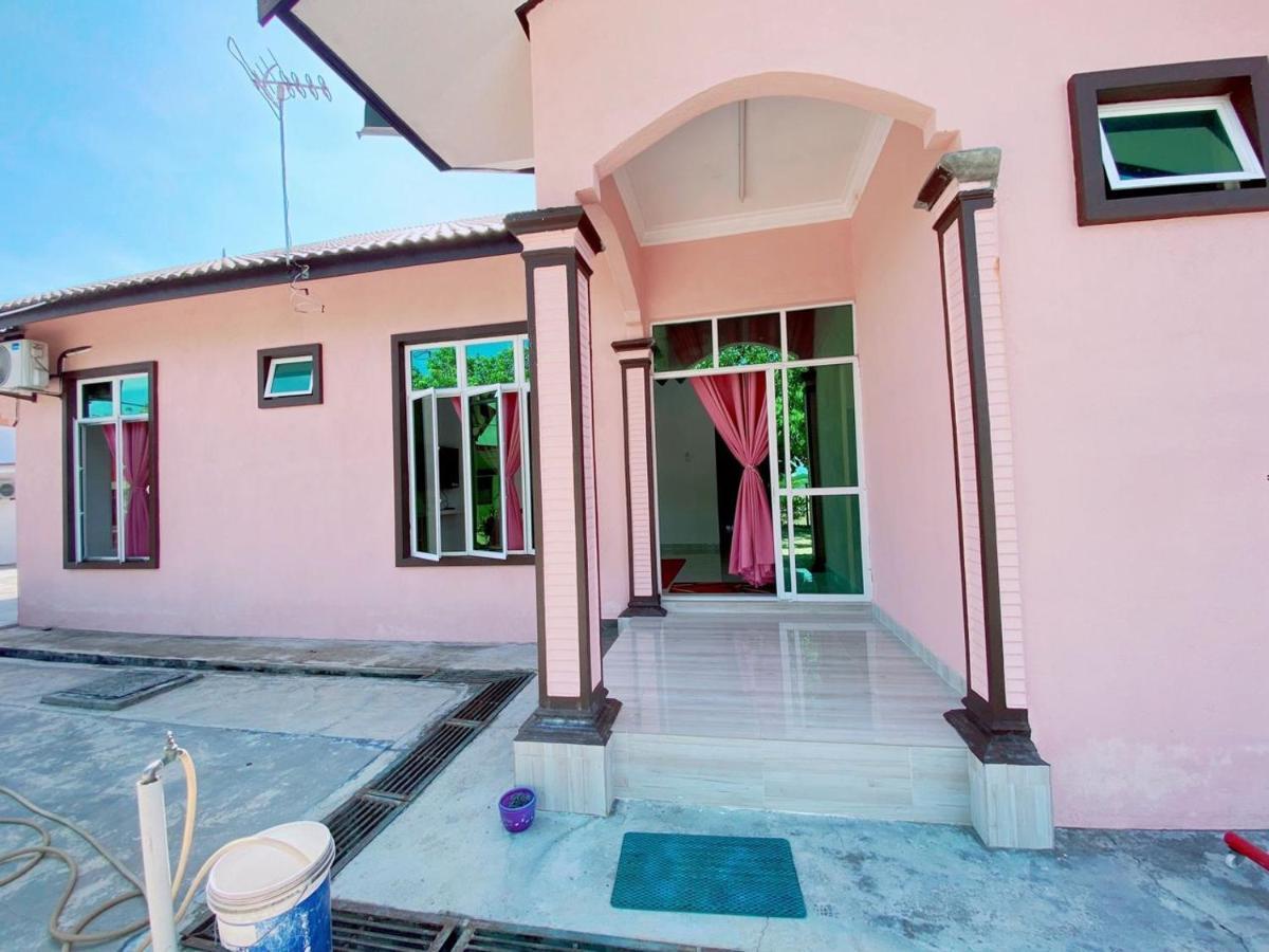 Hellokitty House - Unit 1 Βίλα Κουάλα Τερενγκάνου Εξωτερικό φωτογραφία