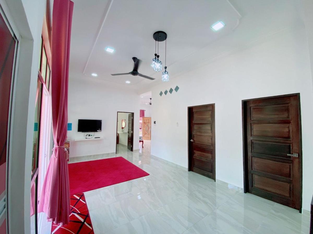 Hellokitty House - Unit 1 Βίλα Κουάλα Τερενγκάνου Εξωτερικό φωτογραφία