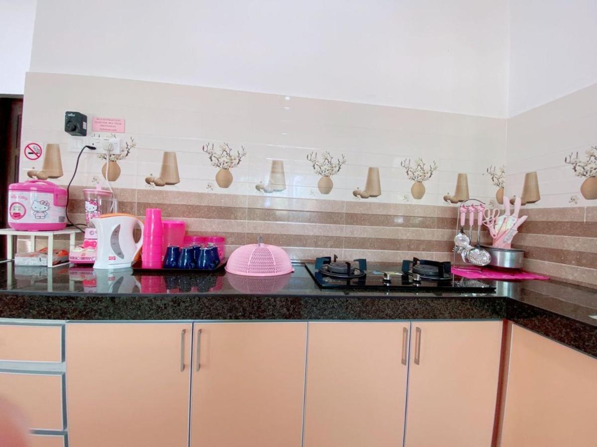 Hellokitty House - Unit 1 Βίλα Κουάλα Τερενγκάνου Εξωτερικό φωτογραφία