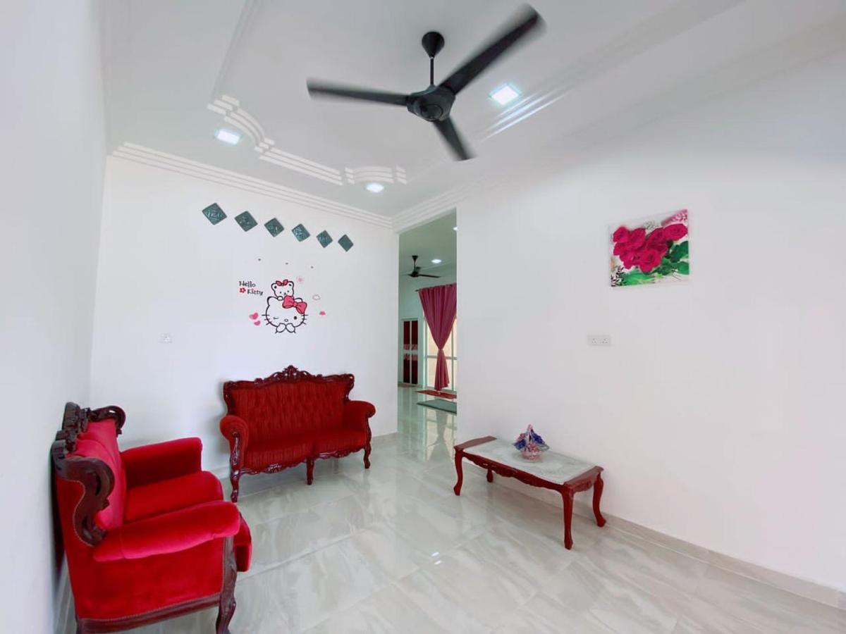 Hellokitty House - Unit 1 Βίλα Κουάλα Τερενγκάνου Εξωτερικό φωτογραφία
